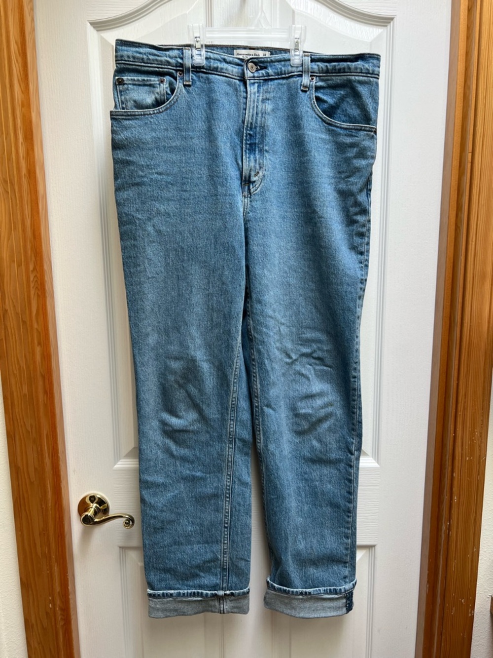 Abercrombie & Fitch Women's 90s Straight Jeans Ultra High Rise